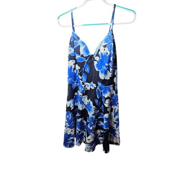 Blue & White Floral Fit & Flare Dress With Spaghetti Straps By Fashion To Figure - Picture 1 of 5